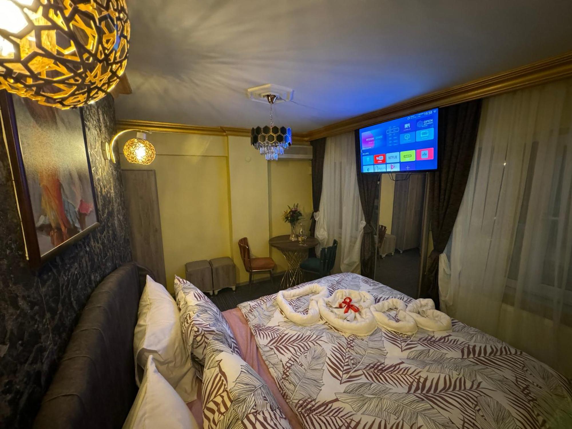 Hotel Royal Old City 3*