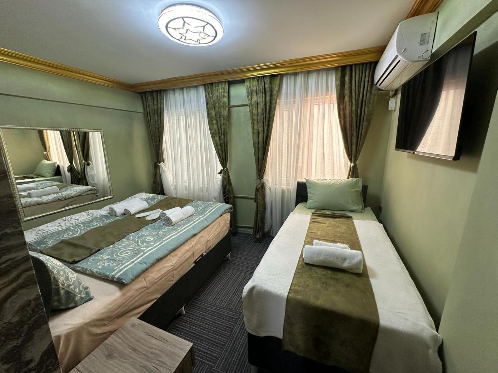 Royal Old City 3*